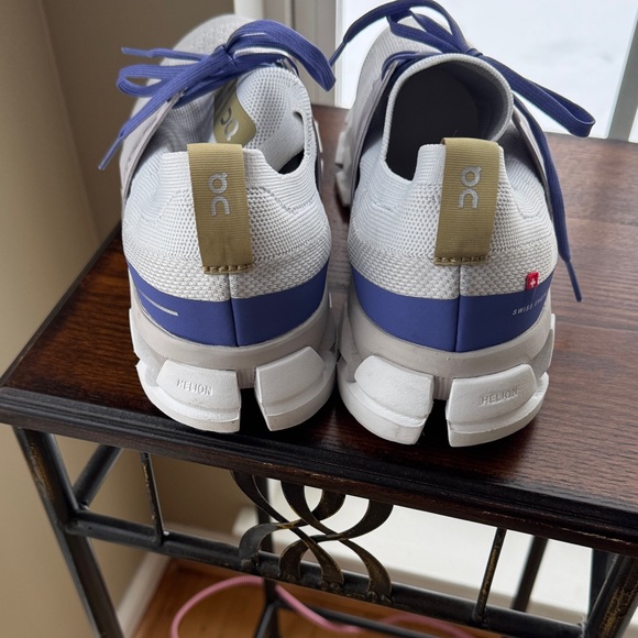 On Running Women's White/gray and Purple Sneakers - Picture 3 of 9